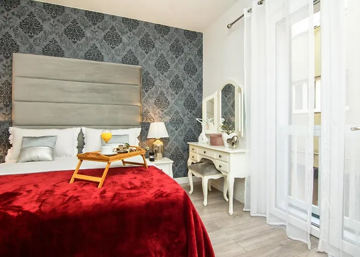 Francesca Luxury * Zadar