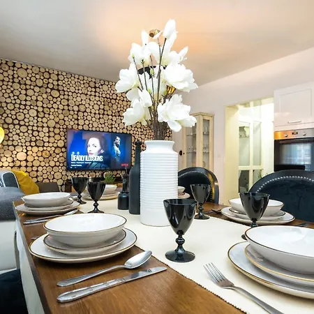 شقة Francesca Luxury زادار