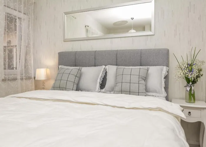 Francesca Luxury 아파트